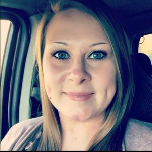 Meet your Posher, Alisha